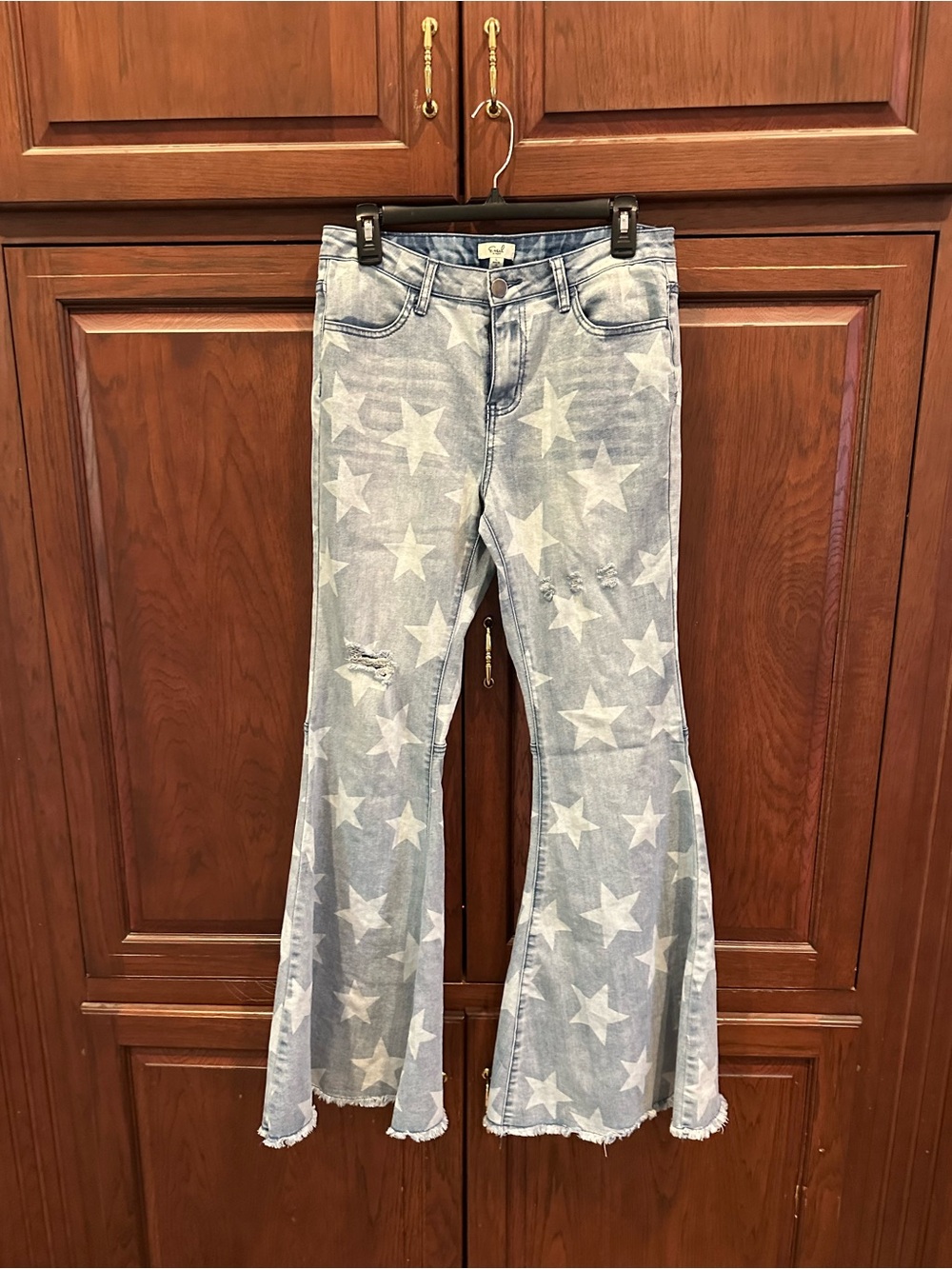 Star flare jeans by Easel sz L